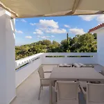 Mikro Nisi Studios & Apartments