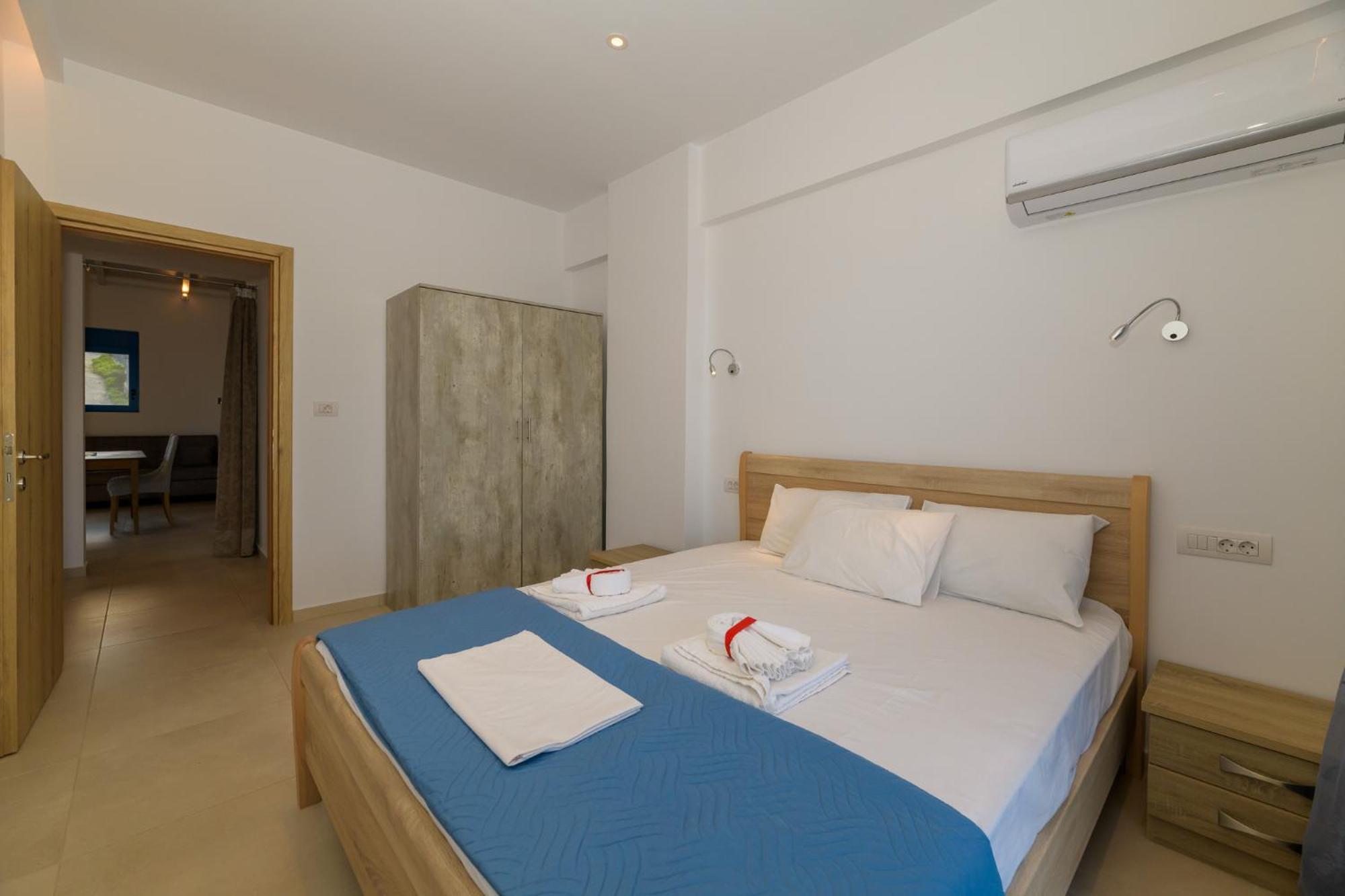 Mikro Nisi & Agios Nikolaos (Zakynthos)