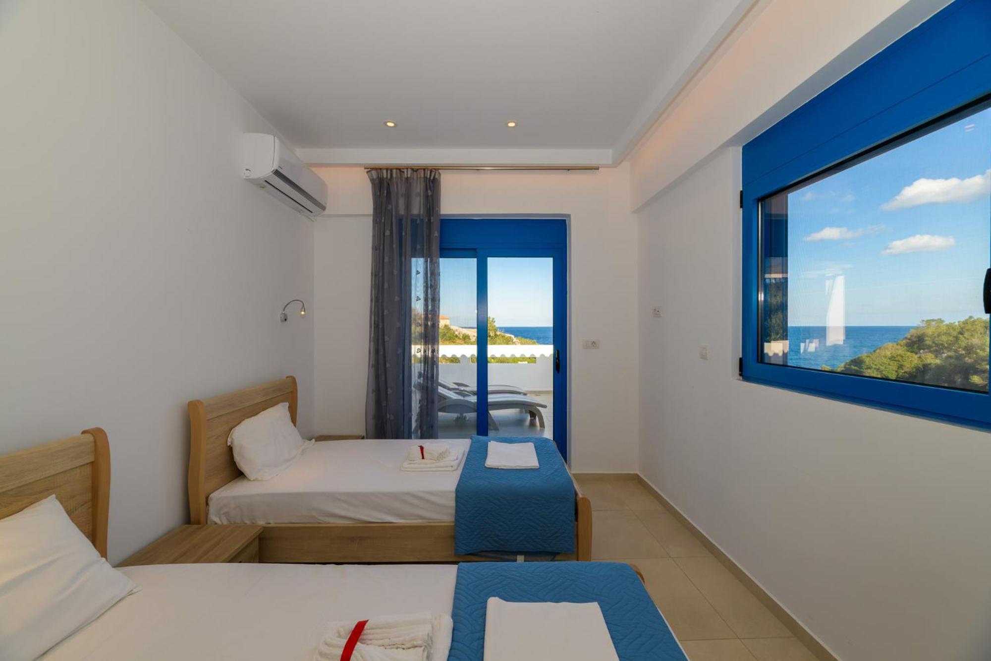 Mikro Nisi & * Agios Nikolaos (Zakynthos)