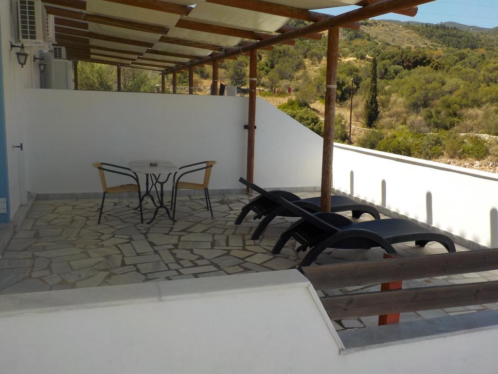 Mikro Nisi & Apartmán Agios Nikolaos (Zakynthos)