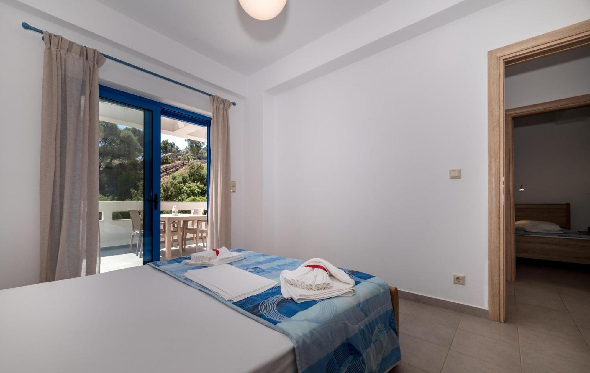 Mikro Nisi & Agios Nikolaos (Zakynthos)