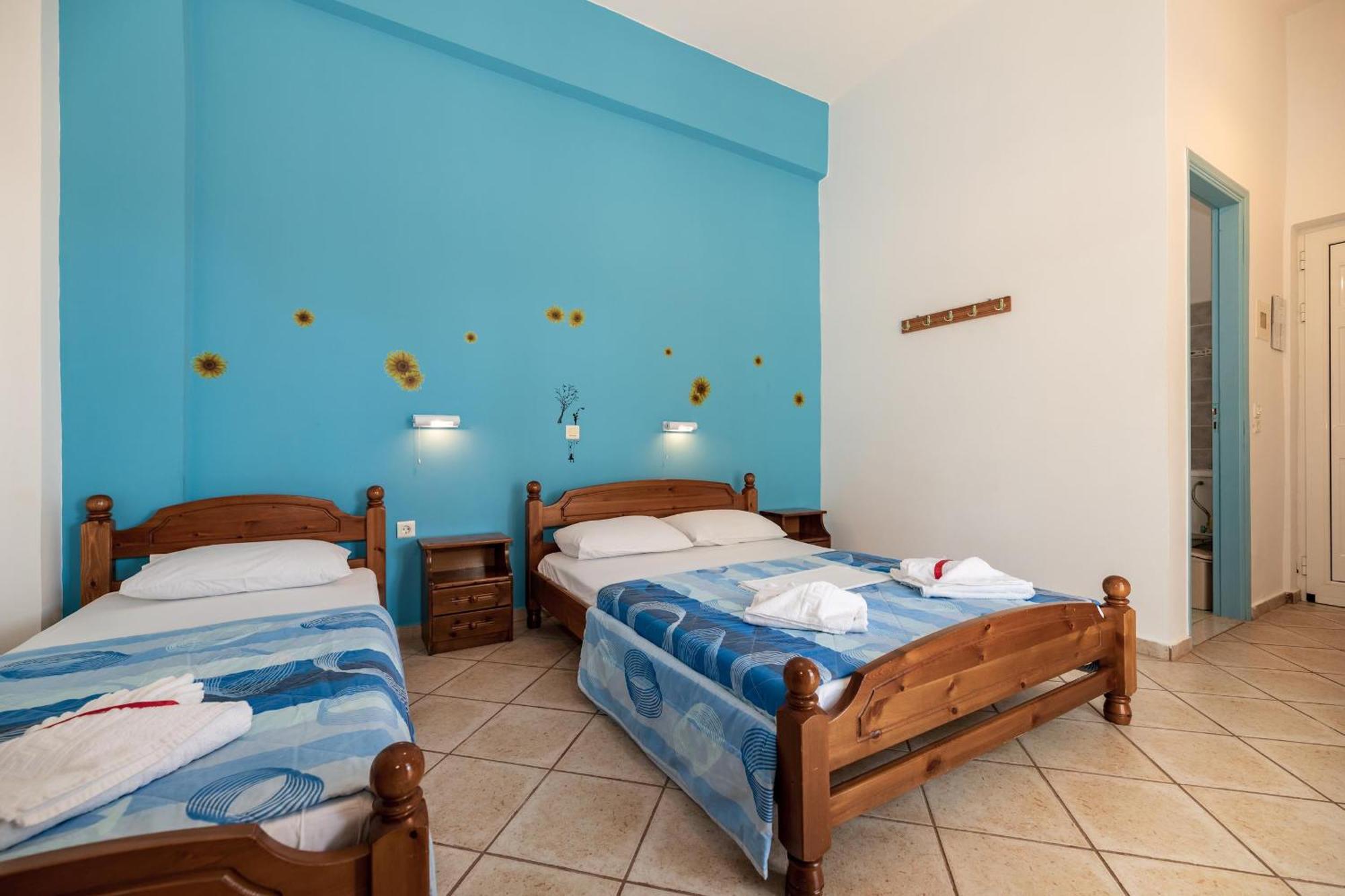 Mikro Nisi & Apartment